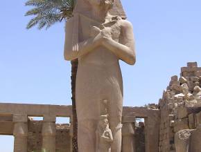 Flusskreuzfahrten auf dem Nil: Tempel von Luxor, Ägypten