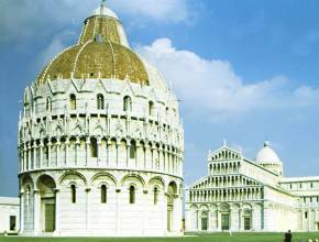 Rundreisen in Italien: Pisa - Baptisterium am Dom, Toskana