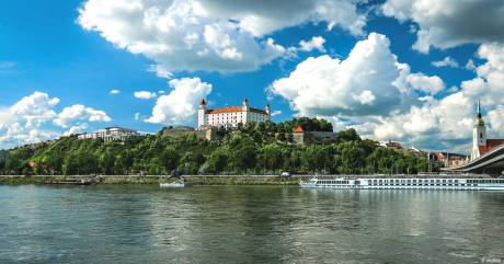 Die Donau: Bratislava mit Burg