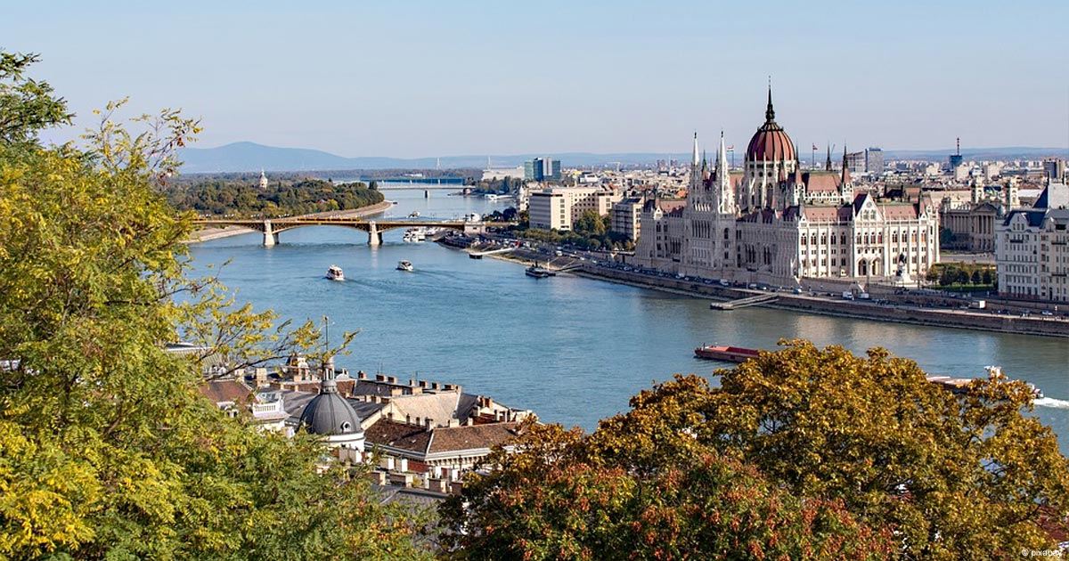 Budapest: Donau und Parlament