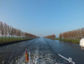 Flusskreuzfahrten auf dem nördlichen Rhein: Kanäle in Holland