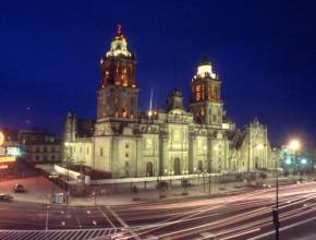 Rundreisen in Mexiko: Mexico City - Kathedrale und Zocalo