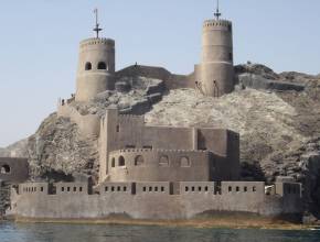 Rundreisen im Oman: Festungen rund um Muscat