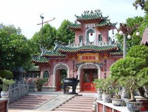 Rundreisen in Vietnam: Tempel