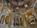 Ravenna: Kirche