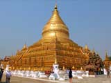 Bagan: Shwezigon Pagode