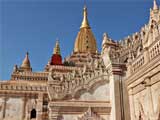 Bagan: Ananda Tempel