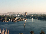 Blick auf Assuan vom Nil