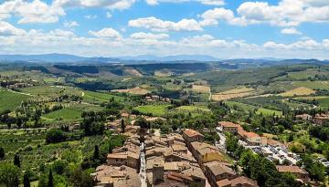 Toskana: Blick auf San Gimignano