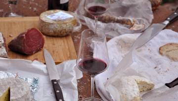 Käse und Wein aus Frankreich
