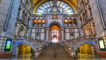 Antwerpen: Bahnhof Centraal