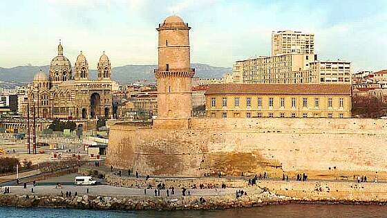 Marseille: Notre Dame de la Guarde mit Hafen