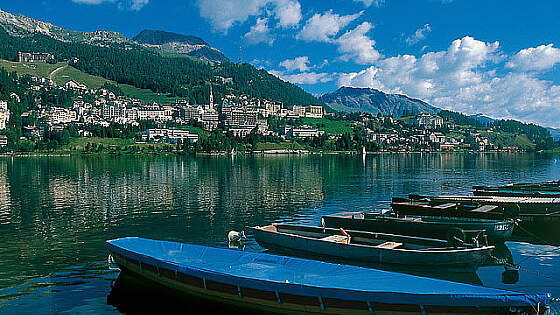 Schweiz: Blick auf St. Moritz 
