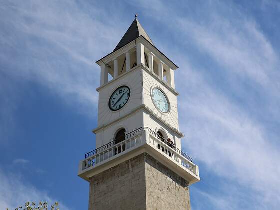 Tirana: Uhrturm