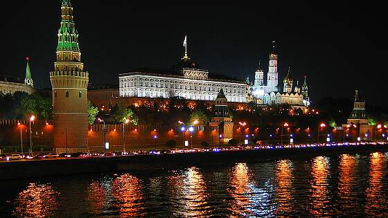 Moskau: Kreml mit Blick auf Erlöserturm