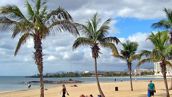 Spanien, Lanzarote: Arrecife Strand