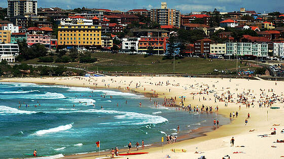 Australien: Blick auf den Bondi Beach in Sydney