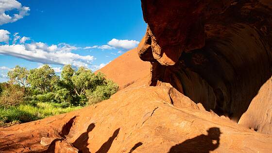 Silhouette am Ayers Rock, Australien