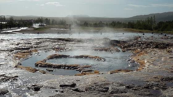 Island: Geysir Strokkur - noch relativ ruhig