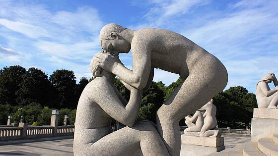Oslo: Granitfiguren im Vigeland Park