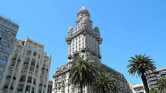 Montevideo, Uruguay: Palacio Salvo