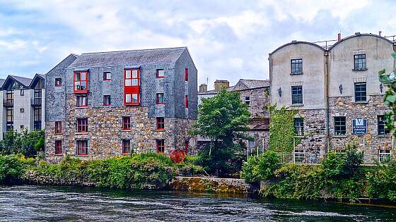 Galway am Fluss Corrib