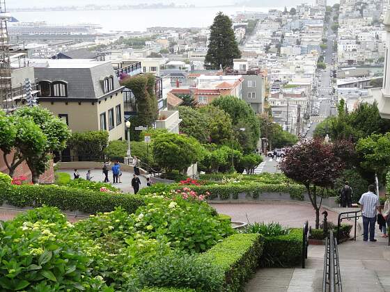 USA, San Francisco: Lombard Street