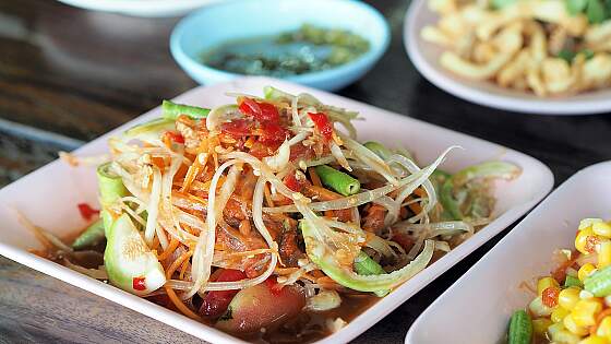 Bangkok, Riverfront Nightmarket: Thai Food