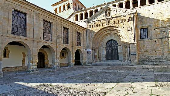 Spanien, Kantabrien: Santillana