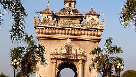 Vientiane: Triumphbogen Patuxay