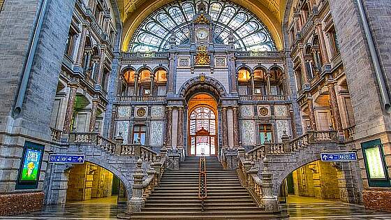 Antwerpen: Bahnhof Centraal