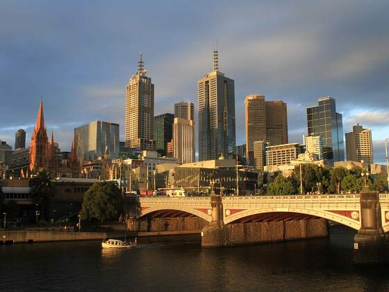 Melbourne am Yarra River, Australien