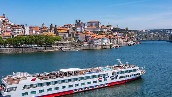 MS Douro Queen vor Porto