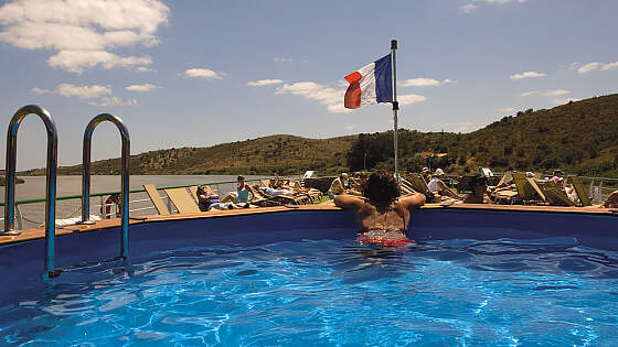 MS Cadiz: Pool auf dem Sonnendeck