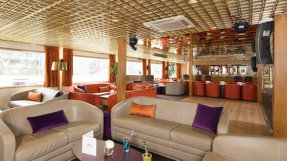 MS Seine Princess: Salon mit Bar