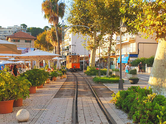 Radreise Mallorca, Spanien: Nostalgiebahn in Soller