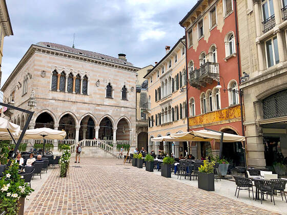 Österreich Radreisen: Alpe-Adria-Radweg Platz in Triest