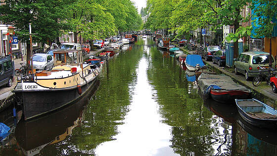 Gracht in Amsterdam, Niederlande