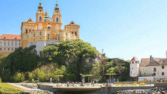 Donaukreuzfahrt: Stift Melk in der Wachau, Österreich