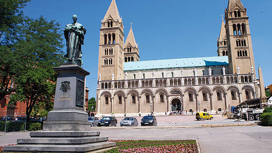 Donaukreuzfahrt: St. Peter und Paul Kathedrale in Pécs, Ungarn 