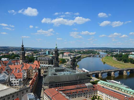 Elbe Flusskreuzfahrt: Blick auf Dresden