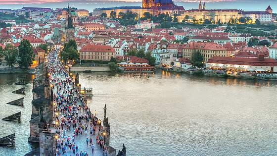 Elbe Flusskreuzfahrt: Blick auf Prag an der Moldau