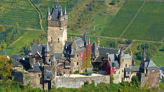 Moselkreuzfahrten: Reichsburg in Cochem