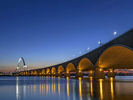 Nijmegen: Brücke De Oversteek 