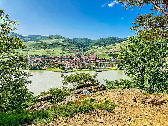 Wanderreise Welterbesteig Wachau: Blick auf Rossatz