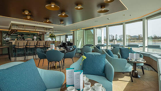 MS Aurelia: Panoramasalon