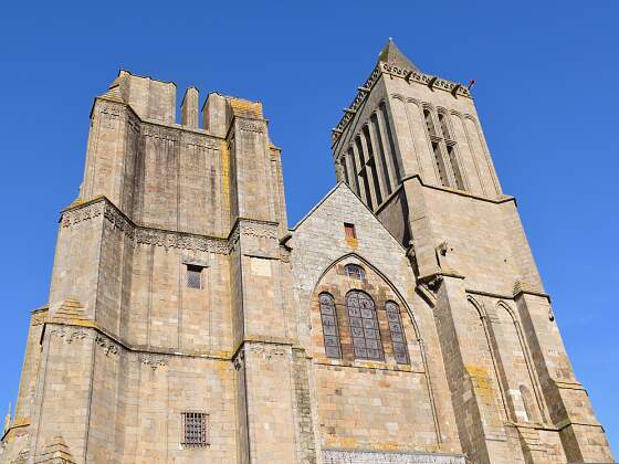 Kathedrale Saint-Samson in Dol-de-Bretagne