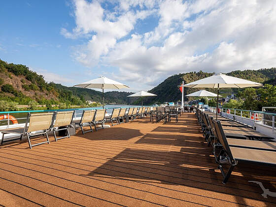 MS Swiss Crystal: auf dem Sonnendeck