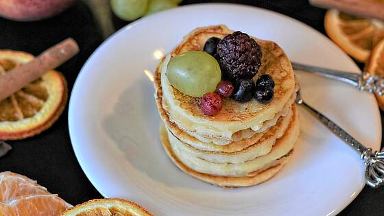 kanadisches Frühstück mit Pancakes