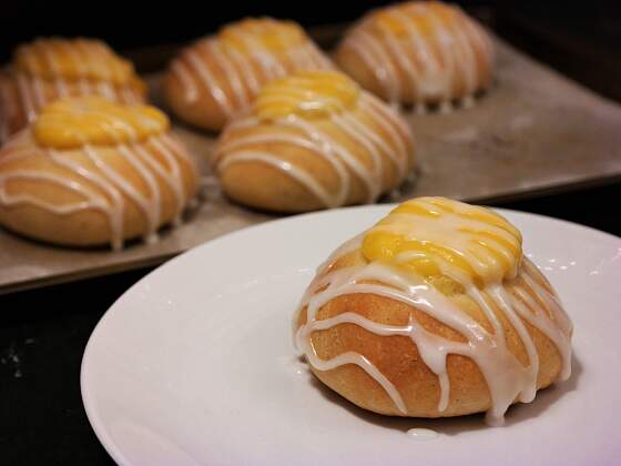 aus Norwegen: Skolebrød (Hefegebäck mit Pudding)